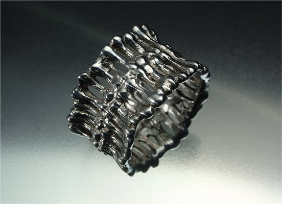 Sterling silver broad snowflake ring 